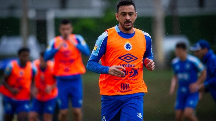 Robinho: futuro será definido em reunião (Foto: Bruno Haddad/Cruzeiro/Divulgação)