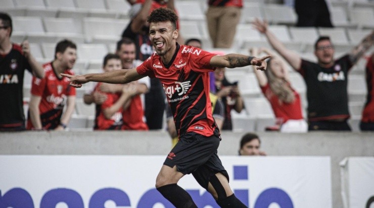 Com a vitória, o Furacão chegou a 16 jogos sem perder somando todas as competições.