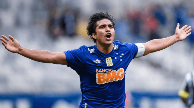 Moreno: de volta ao clube (Foto: Washington Alves/LightPress/Cruzeiro/Divulgação)