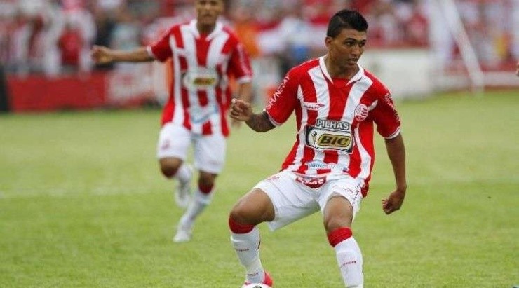Kieza está proximo de retornar ao time titular do Náutico