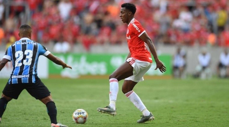 Moisés: deve reforçar a equipe (Foto: Ricardo Duarte/Internacional/Divulgação)