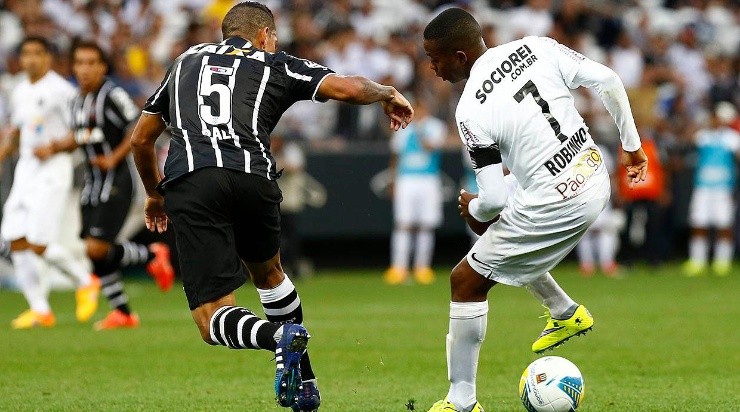 Robinho terá um contrato de produtividade. Foto: Ivan Storti/ Santos FC