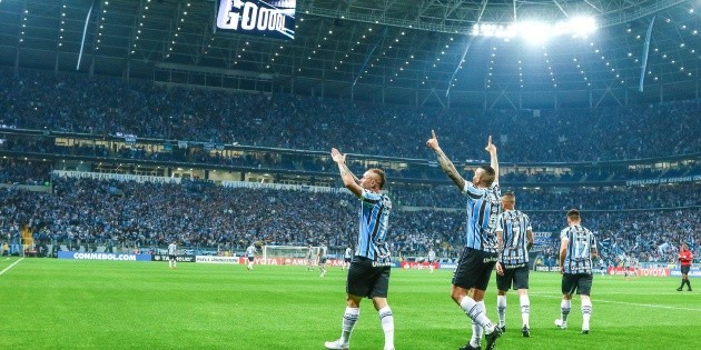 Vídeo Viraliza Na Web E Mostra 5 Jogos Que Fizeram O Torcedor Do Grêmio Se Arrepiar Gol Nos