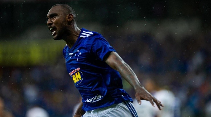 Arthur busca se firmar no time- Foto: Bruno Haddad/Cruzeiro.