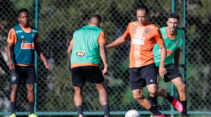 Ricardo Oliveira está na lista de dispensa do Atlético Mineiro