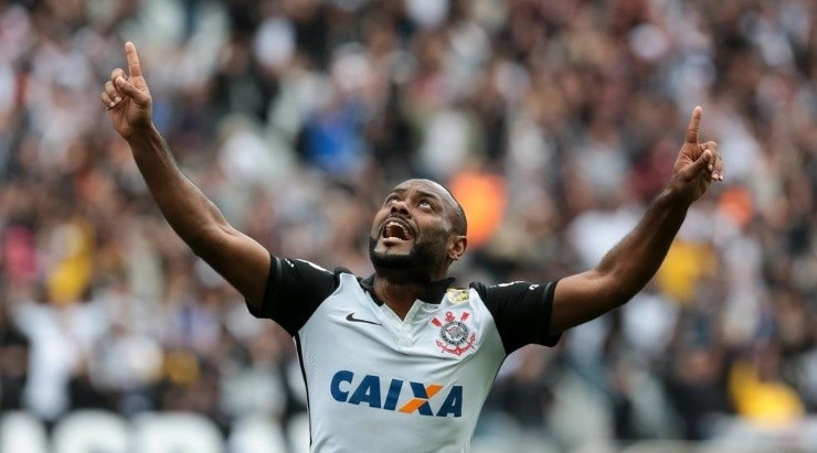 Vágner Love marcou o gol que deu o tricampeonato Paulista ao Corinthians. Foto: Daniel Augusto/Agência Corinthians