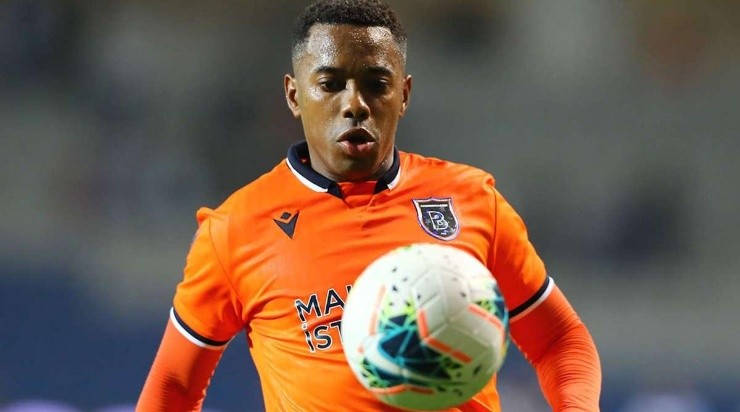 Santos busca contar com Robinho novamente.