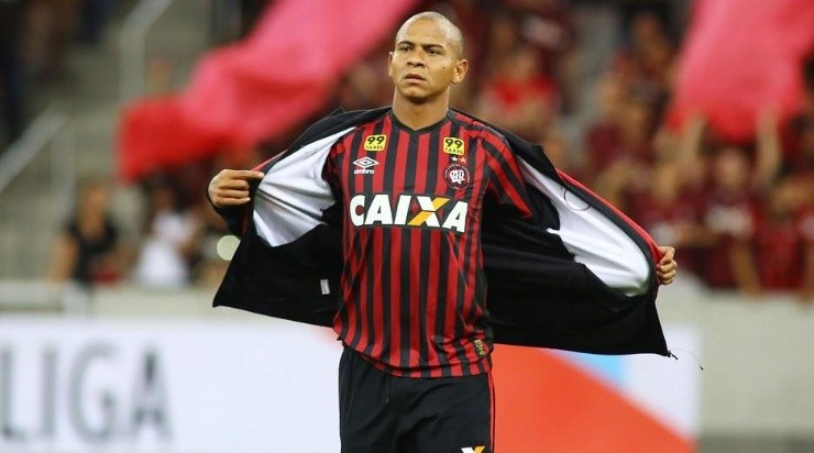 Walter está próximo de retornar ao Athletico. Foto: Divulgação/Twitter