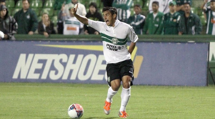 Robinho está livre no mercado desde o começo do mes de junho. Foto: Divulgação