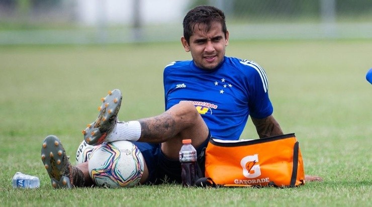 Éverton Felipe pode ter que rescindir com o Cruzeiro. Foto: Divulgação/Cruzeiro