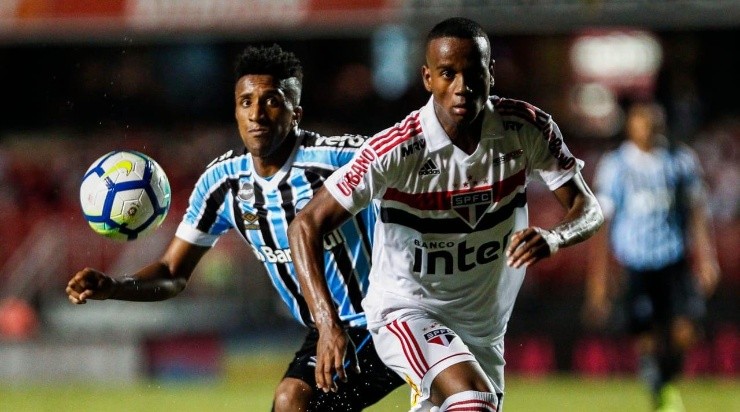 Outra cria de Cotia, Helinho foi outro que não aproveitou a chance como titular do São Paulo (Foto: Getty Images)