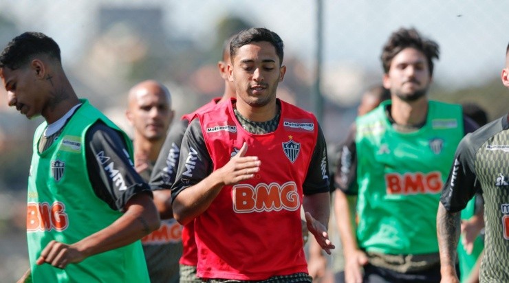 Marrony e Léo Sena: atrações em jogo-treino ( Foto: Bruno Cantini / Agência Galo / Atlético / Divulgação)