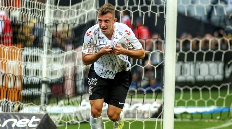 Carlos Augusto está na mira do Monza, da Itália. Foto: Daniel Augusto/ Agência Corinthians.
