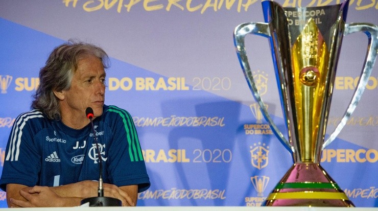 Jorge Jesus ganhou vários títulos em sua curta passagem pelo Fla – Foto: Alexandre Vidal/Flamengo.