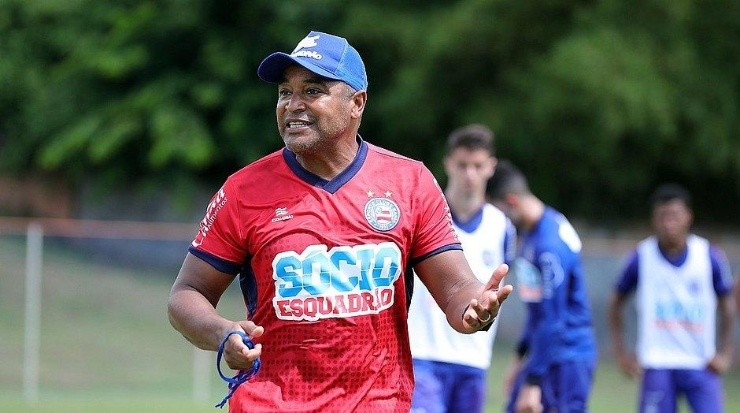 Roger Machado definiu nesta terça-feira o time que entra em campo na aprtida contra o Confiança. Foto: Divulgação