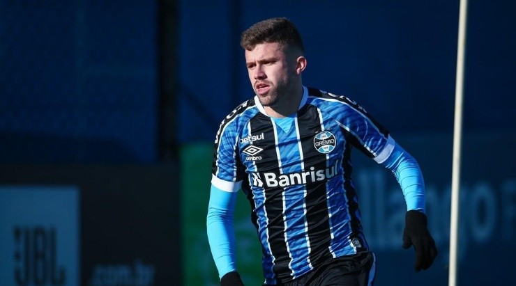 Caio Henrique em treino do Grêmio (Foto: Lucas Uebel/Grêmio)