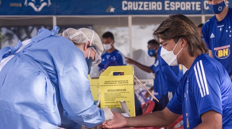 Jogadores do Cruzeiro vem passando por vários testes – Foto: Gustavo Aleixo/Cruzeiro.