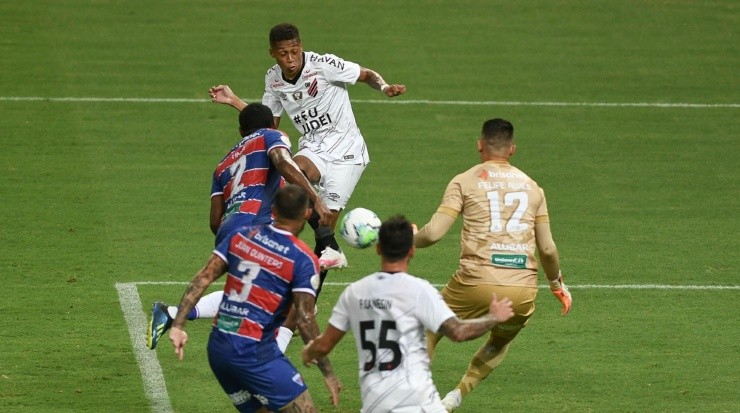 O Fortaleza foi derrotado pelo Ceará neste sábado (8), na Arena Castelão. Foto: Divulgação