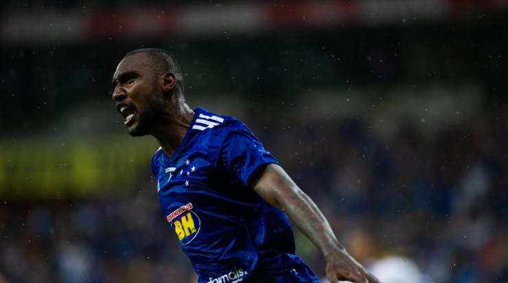 Arthur foi diagnosticado com Covid-19 nesta terça-feira (18). Foto: Gustavo Aleixó/ Cruzeiro