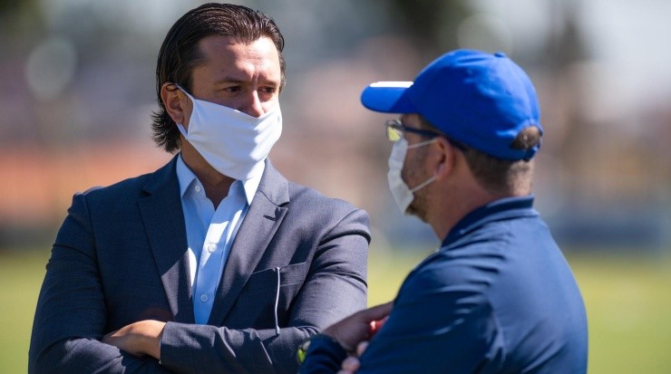 Sérgio Rodrigues e Enderson Moreira: reforços são buscados no Cabuloso (Foto: Bruno Haddad/Cruzeiro/Divulgação)