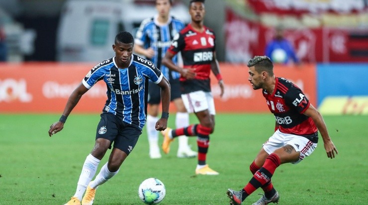 Orejuela: pode se firmar no time (Foto: Lucas Uebel/Grêmio/Divulgação)