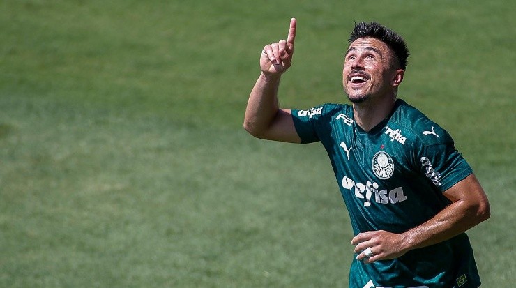 Willian celebra gol marcado contra o RB Bragantino - (Getty Images)