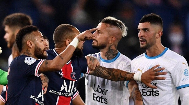 Neymae foi vítima de racismo na partida diante do olympique de Marsellie