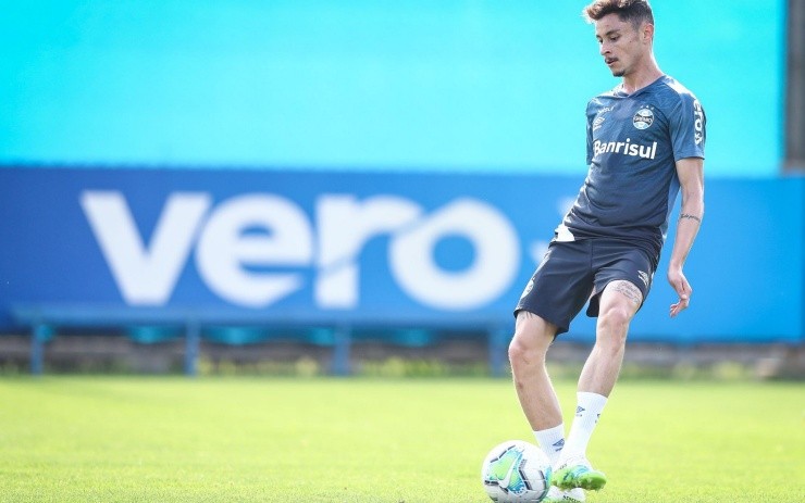 Diogo Barbosa: pode ter nova chance (Foto: Lucas Uebel/Grêmio/Divulgação)