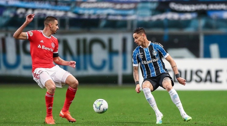 Diogo Barbosa: pode se firmar no time (Foto: Lucas Uebel/Grêmio/Divulgação)
