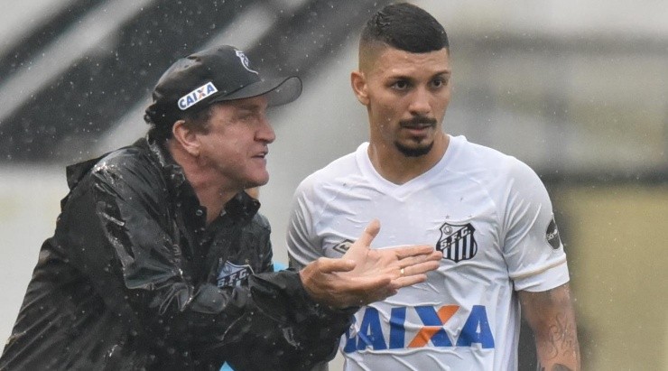 Alison também pode pegar gancho – Foto: Ivan Storti/Santos FC.