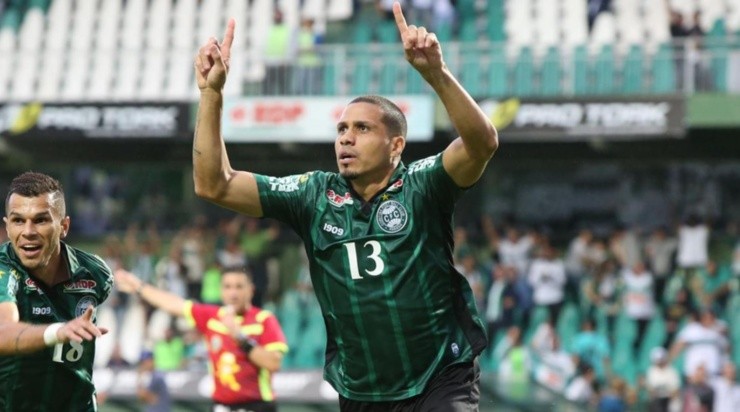 Wanderley vai retornar para a Ponte Preta - Foto: Divulgação/Coritiba.