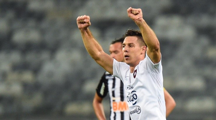 Churín chamou atenção do Grêmio ao se destacar no Cerro Porteño (Foto: Getty Images)