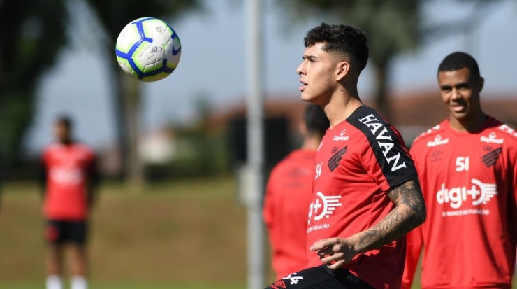 Halter também testou positivo – Foto: Divulgação/Athletico.