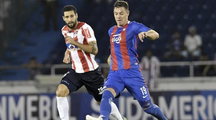 Churín: atacante do Cerro chegou a ficar bem próximo do Tricolor (Foto: Getty Images)