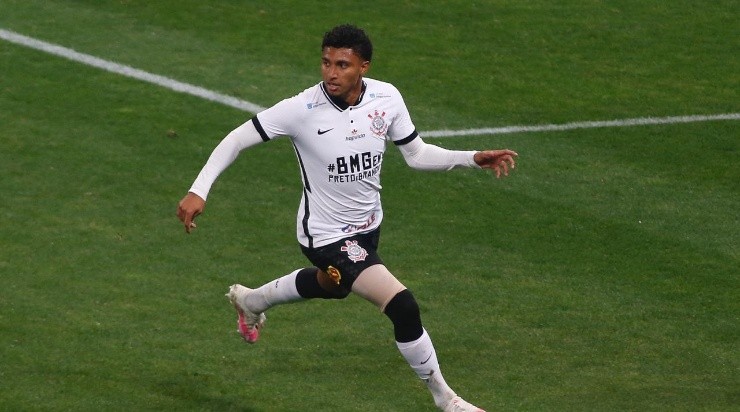 Éderson perdeu espaço no Corinthians (Foto: Getty Images) Éderson perdeu espaço no Corinthians (Foto: Getty Images)