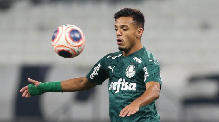Gabriel Menino será usado como lateral no Verdão - Foto: Cesar Greco/Palmeiras. Gabriel Menino será usado como lateral no Verdão - Foto: Cesar Greco/Palmeiras.