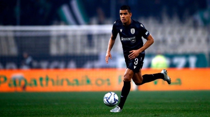 Lateral solicitou uma rescisão para voltar ao Brasil - Foto: Getty Images.