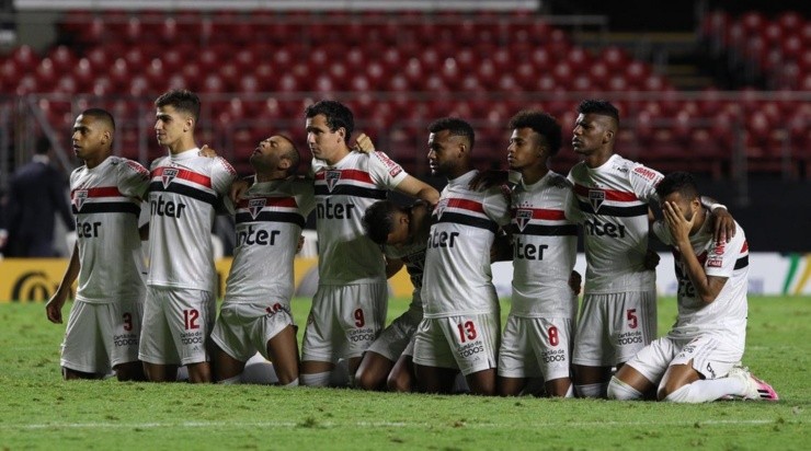 Nas penalidades, o time comandado por Fernando Diniz venceu por 10 a 9 (Foto: Rubens Chiri/saopaulofc.net)