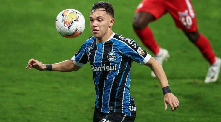 Pepê vem sendo destaque na equipe - Foto: Lucas Uebel/Grêmio.