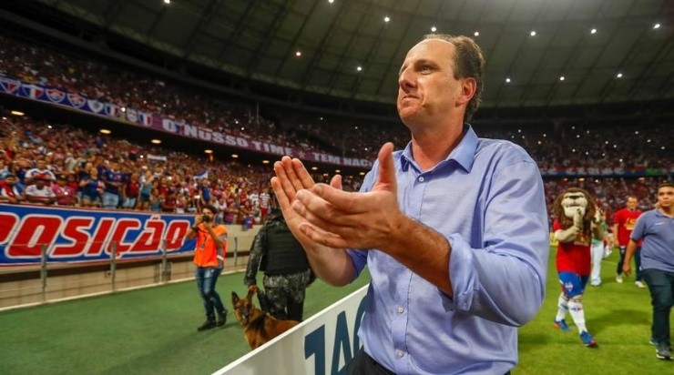 Benja rasgou elogios ao técnico Rogério Ceni. Foto: Divulgação