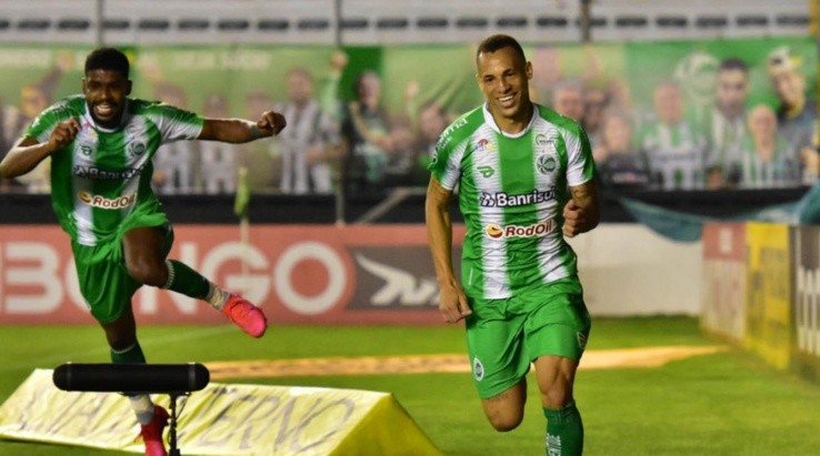 Em alta no sul: Breno Lopes vem se destacando no Juventude (Foto: Arthur Dallegrave / EC Juventude / Divulgação)