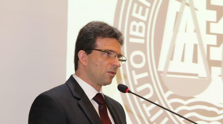 Leven Siano quer trazer Balotelli para o Vasco. Foto: Divulgação