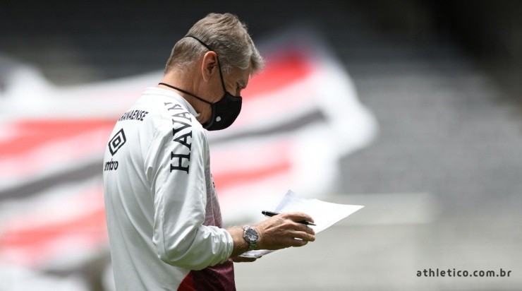 Autuori equaciona os dilemas para montar o furacão (Foto: Maurício Mano – Athletico Paranaense)