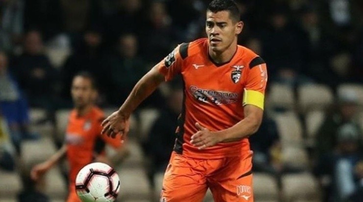 Zagueiro fez uma ótima temporada 19/20 - Foto: Divulgação/Portimonense. 