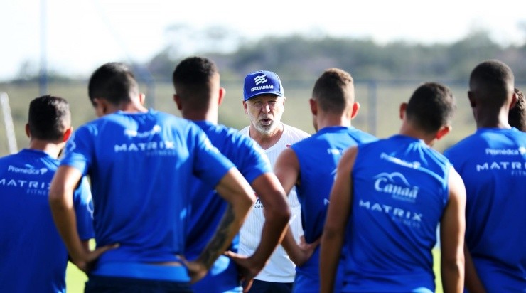 Mano Menezes: mudanças no time (Foto: Felipe Oliveira/EC Bahia/Divulgação)