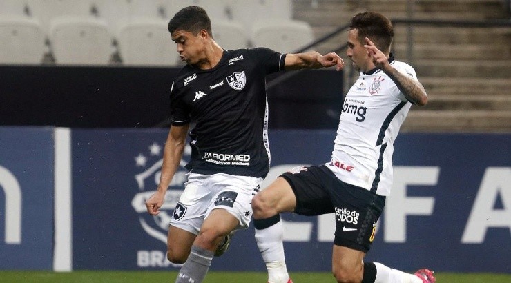 Kevin é uma das dúvidas do treinador - Foto: Vitor Silva/Botafogo.