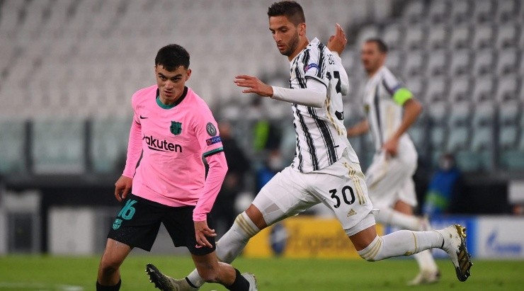 Com menos de 17 anos, Pedri vem fazendo ótimas partidas - Foto: Getty Images.