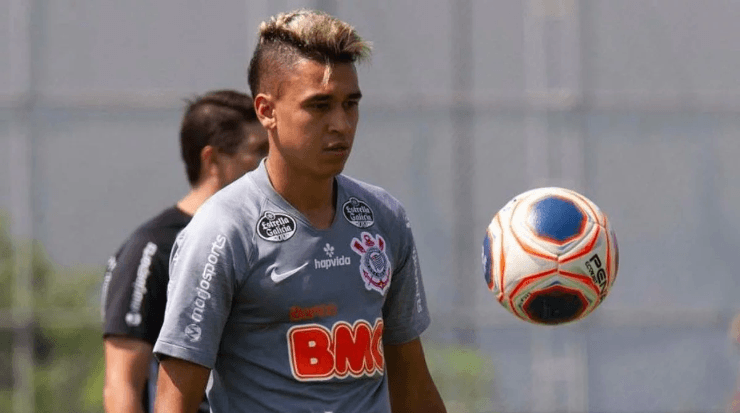 Cantillo volta ao time titular - Foto: Rodrigo Coca/Corinthians.