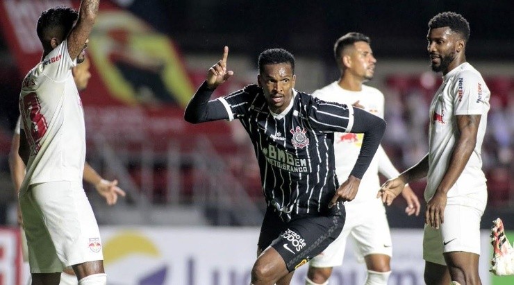 Jô deve voltar a ser opção - Foto: Rodrigo Coca/Corinthians.