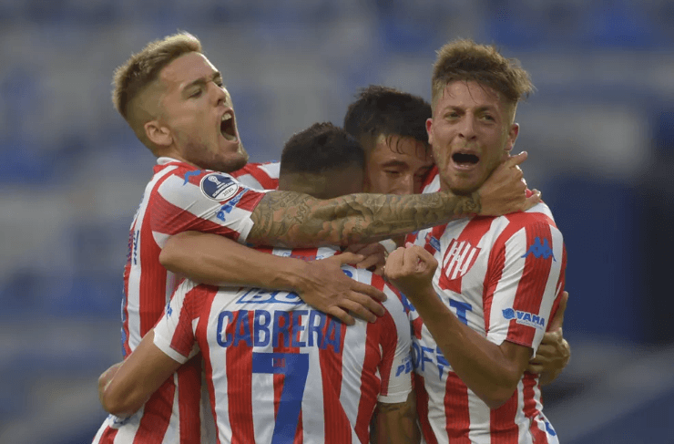 Time argentino precisa vencer em casa. (Foto: Unións Santa Fé)